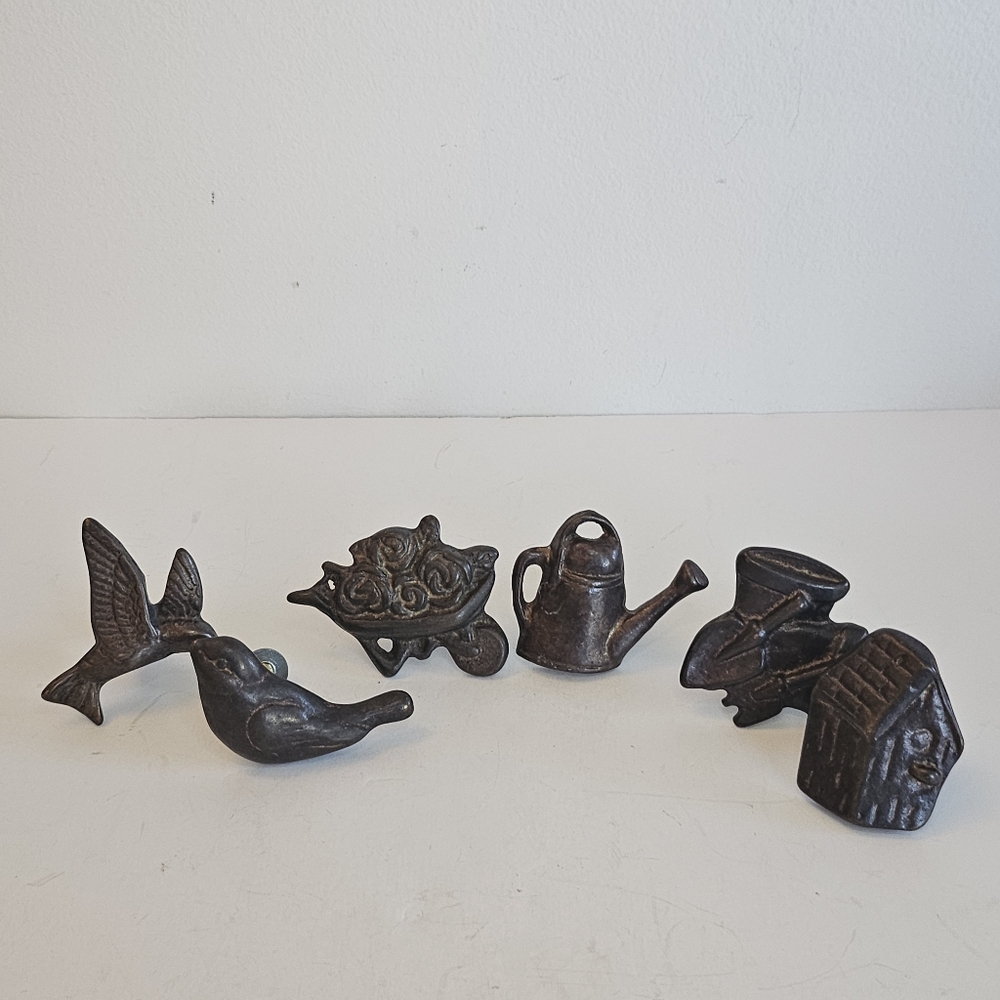 Gardening Themed Drawer Pulls / Knobs Hummingbird Shed Watering Can, Set Of 6